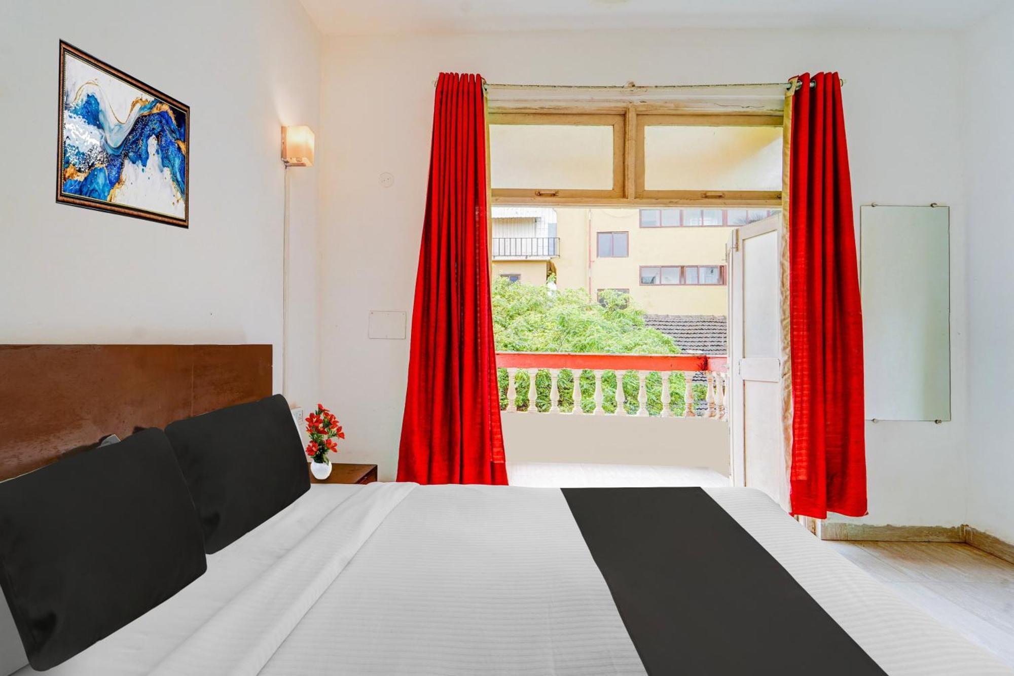 Super Townhouse Calangute - Baga Circle Formerly Park Avenue Exterior photo
